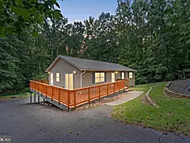 7224 Washington Dr, King George, VA 22485